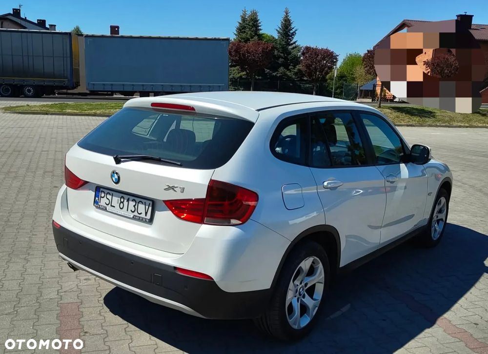BMW X1 xDrive20d - 10