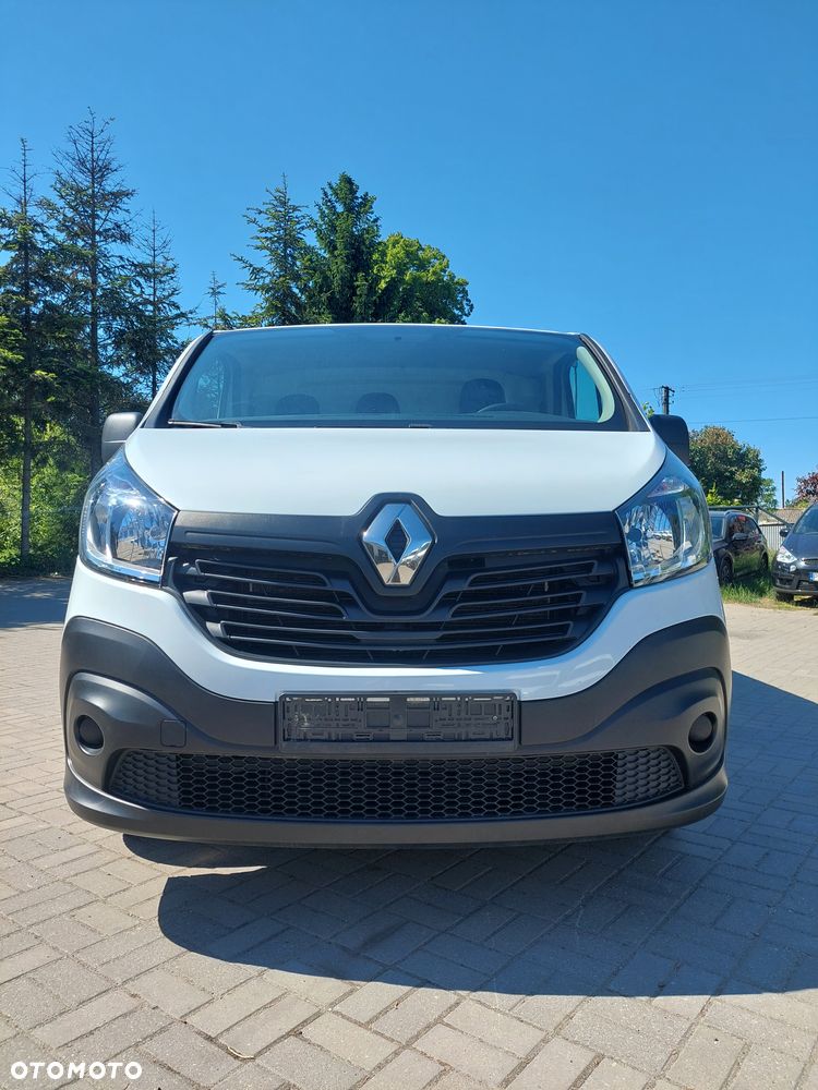 Renault Trafic warsztat - 11