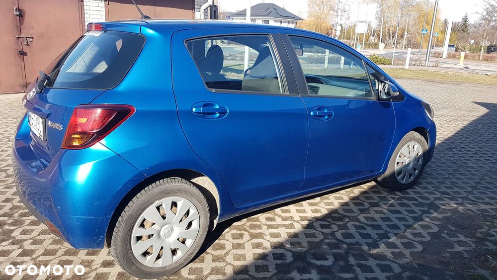 Toyota Yaris 1.4 D-4D Premium - 6