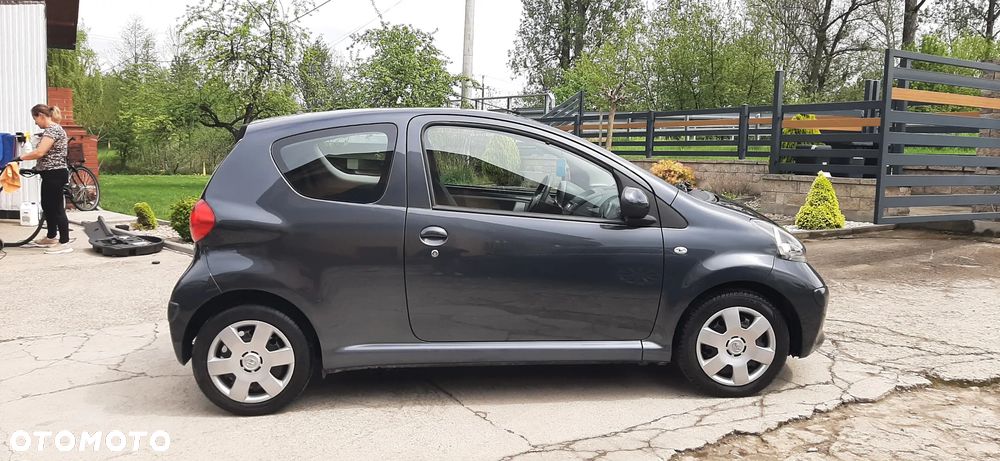 Toyota Aygo - 5