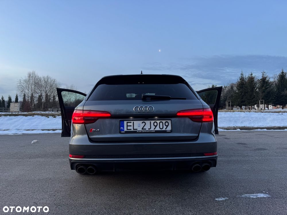 Audi S4 Limousine - 8