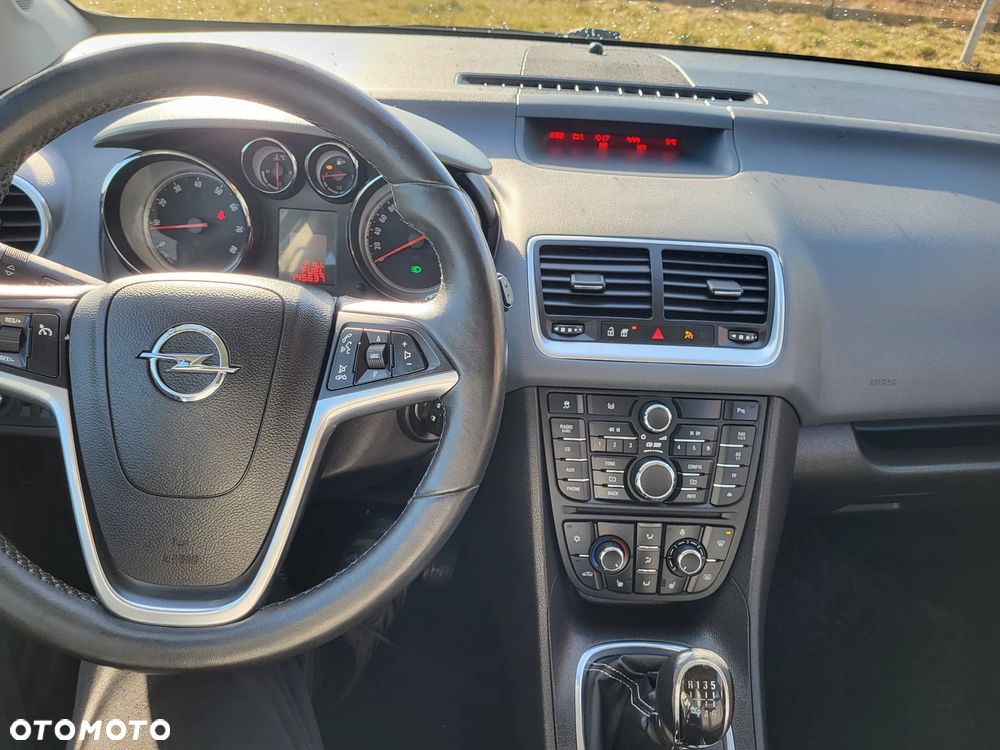 Opel Meriva 1.4 T Cosmo - 14
