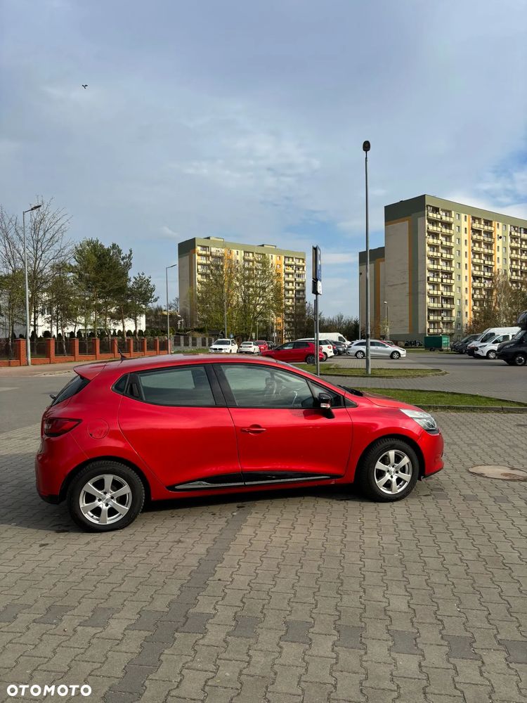 Renault Clio 1.2 16V Business - 8