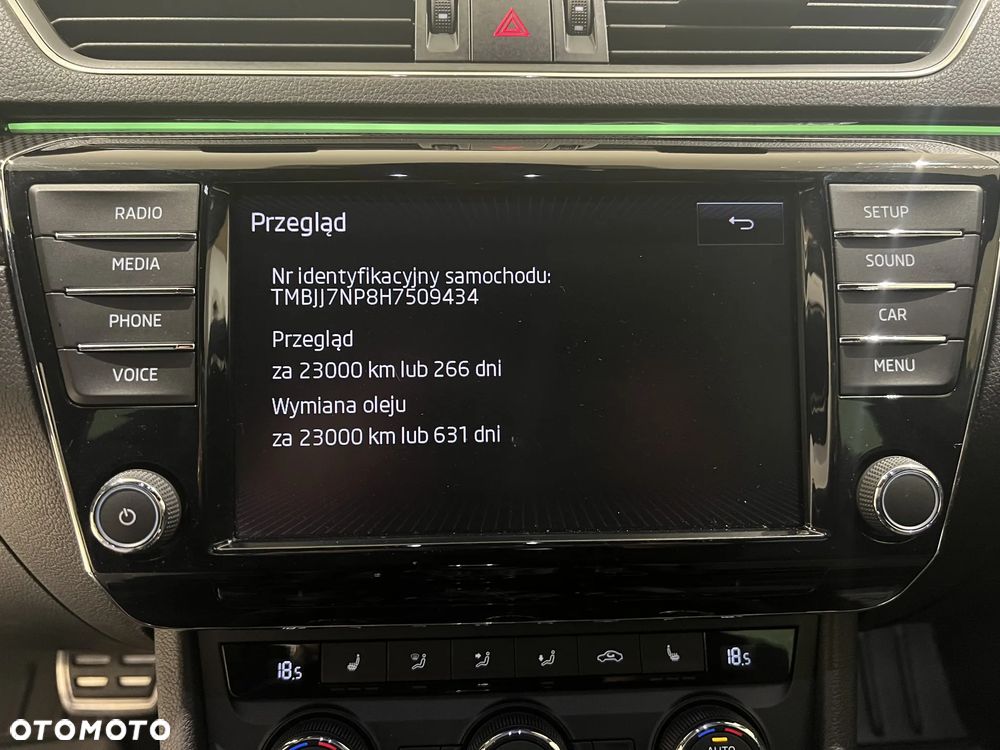 Skoda Superb 2.0 TDI Sportline DSG - 21