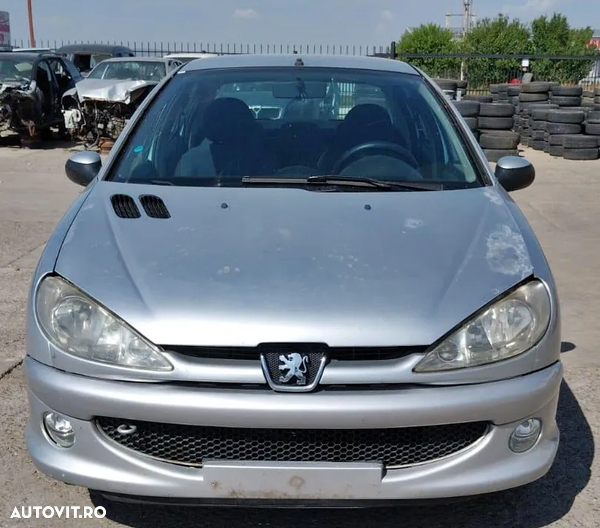 Dezmembram Peugeot 206