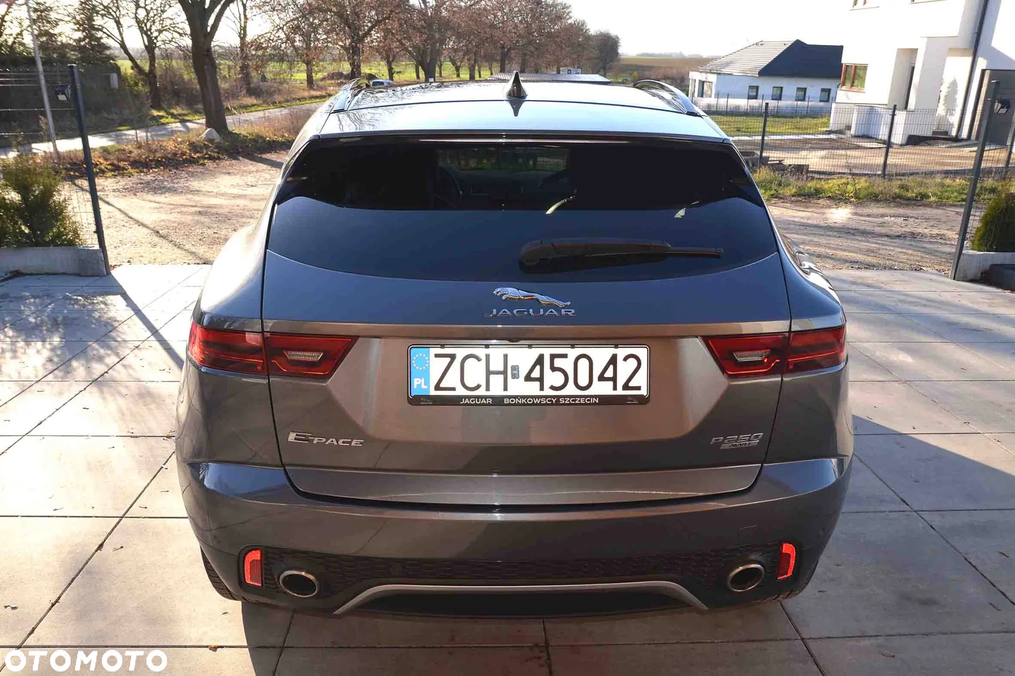 Jaguar E-Pace - 7