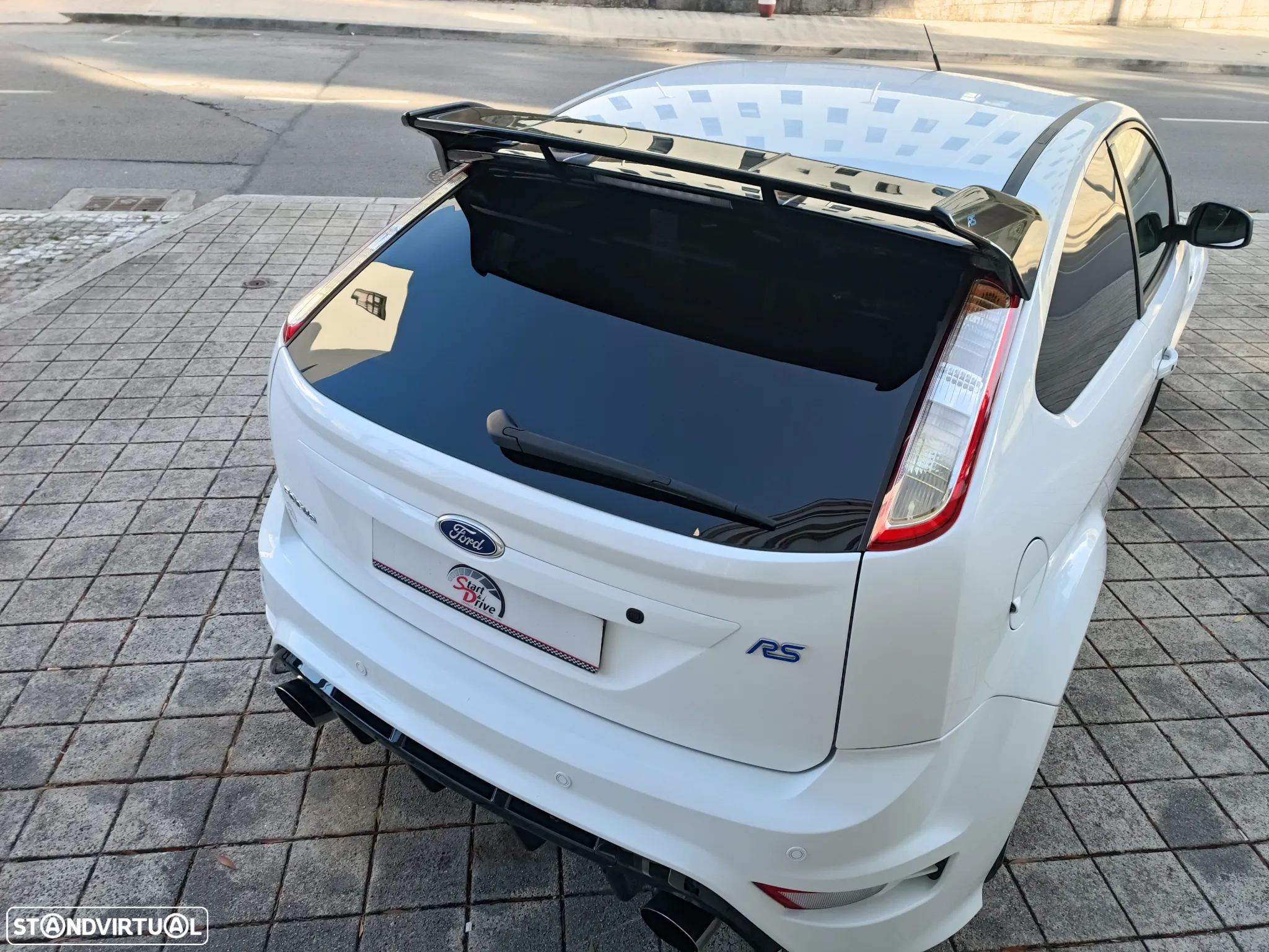 Ford Focus 2.5 T RS - 10