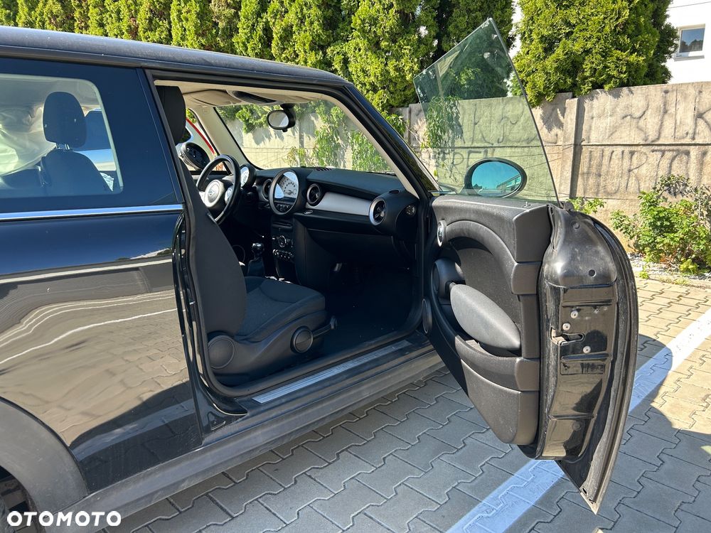 MINI ONE Standard - 5
