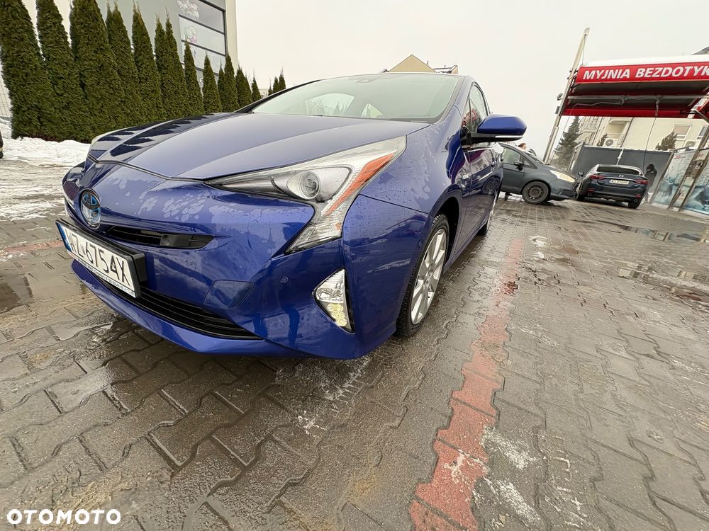Toyota Prius 1.8 Hybrid Prestige - 4
