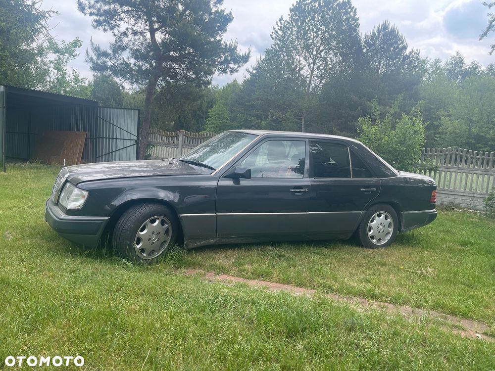 Mercedes-Benz W124 (1984-1993) - 1