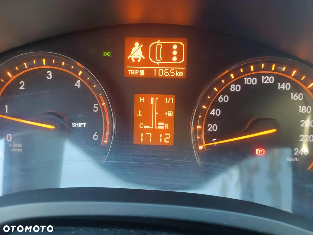 Toyota Avensis 2.0 D-4D Sol - 6