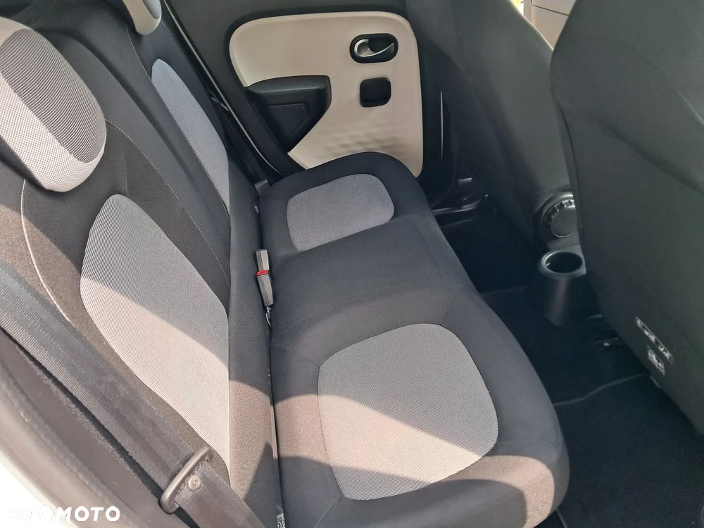 Renault Twingo SCe 70 Start&Stop LIMITED 2018 - 28