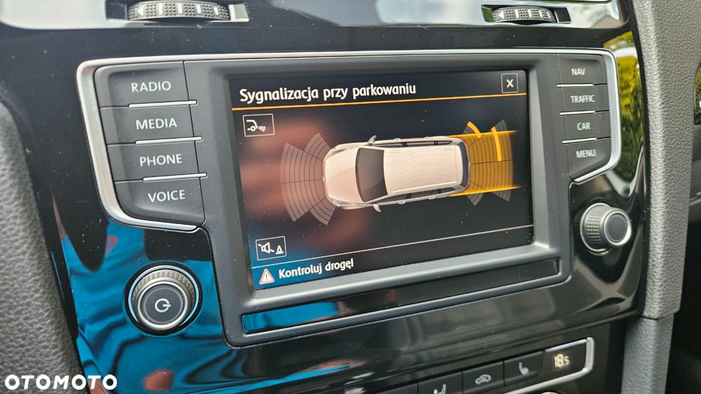 Volkswagen Golf Variant 2.0 TDI SCR DSG R-Line - 35