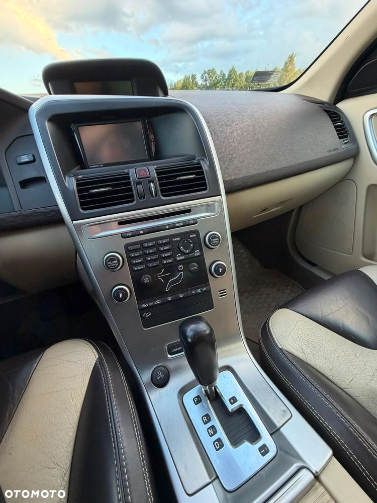 Volvo XC 60 2.4D AWD - 15