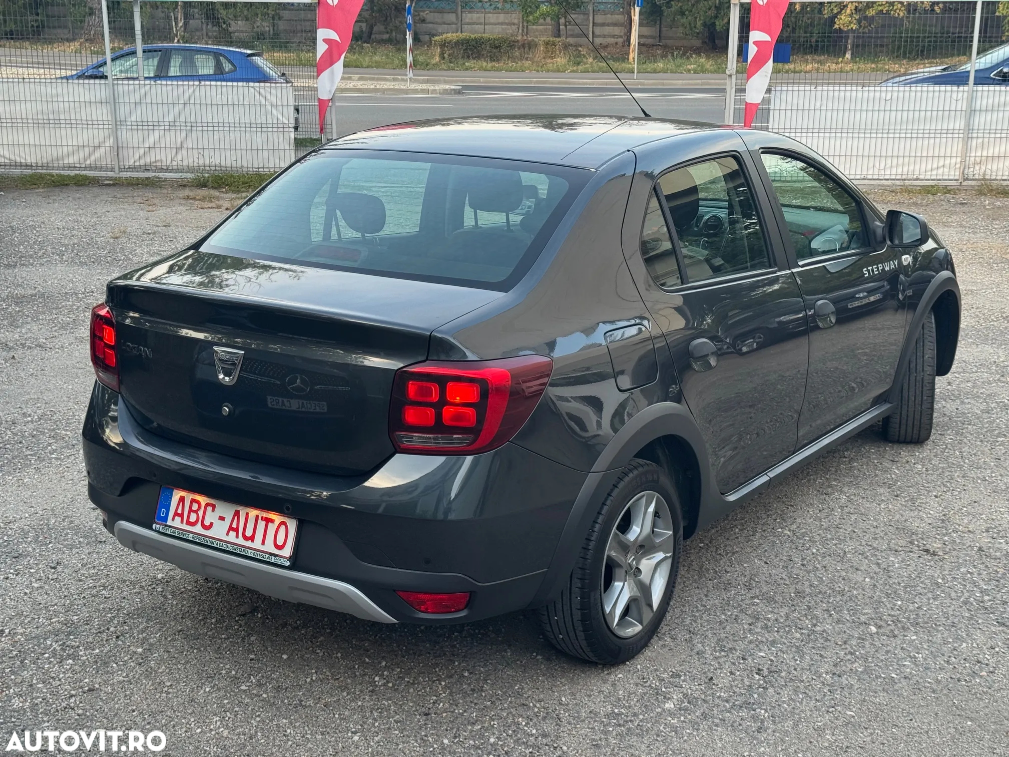 Dacia Logan Stepway 0.9 TCe - 6