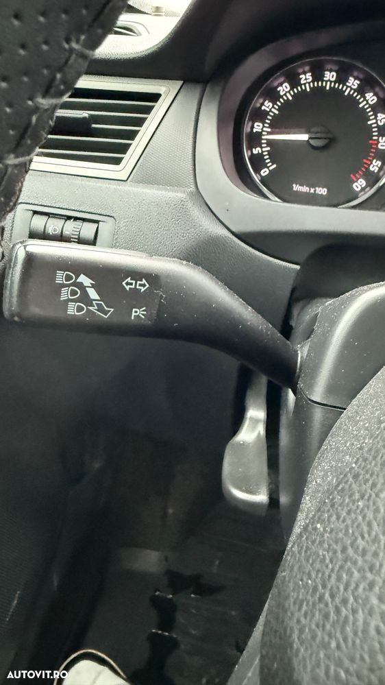 Skoda RAPID 1.6 TDI Active - 24