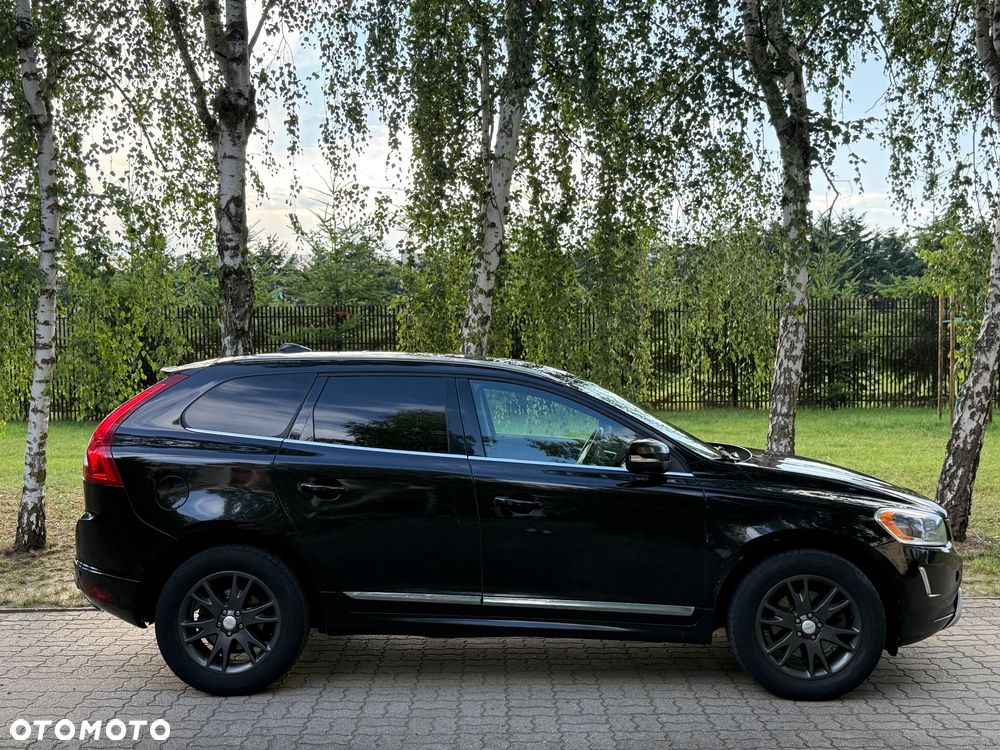 Volvo XC 60 T5 AWD Momentum - 3
