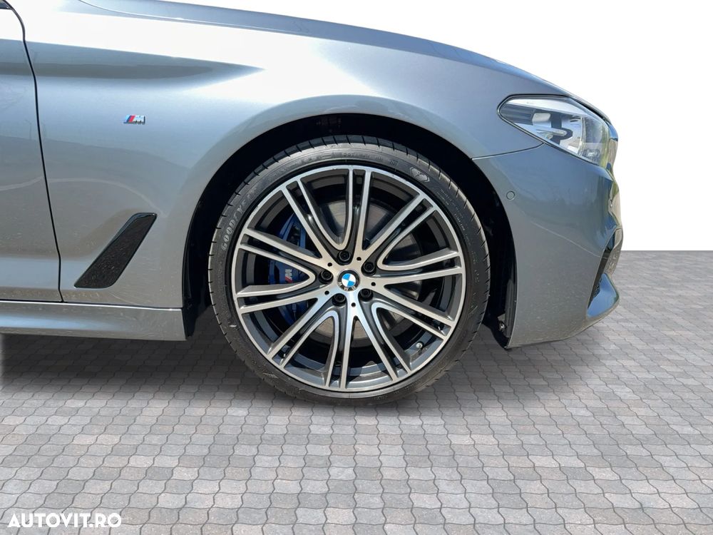 BMW Seria 5 540i xDrive AT - 7