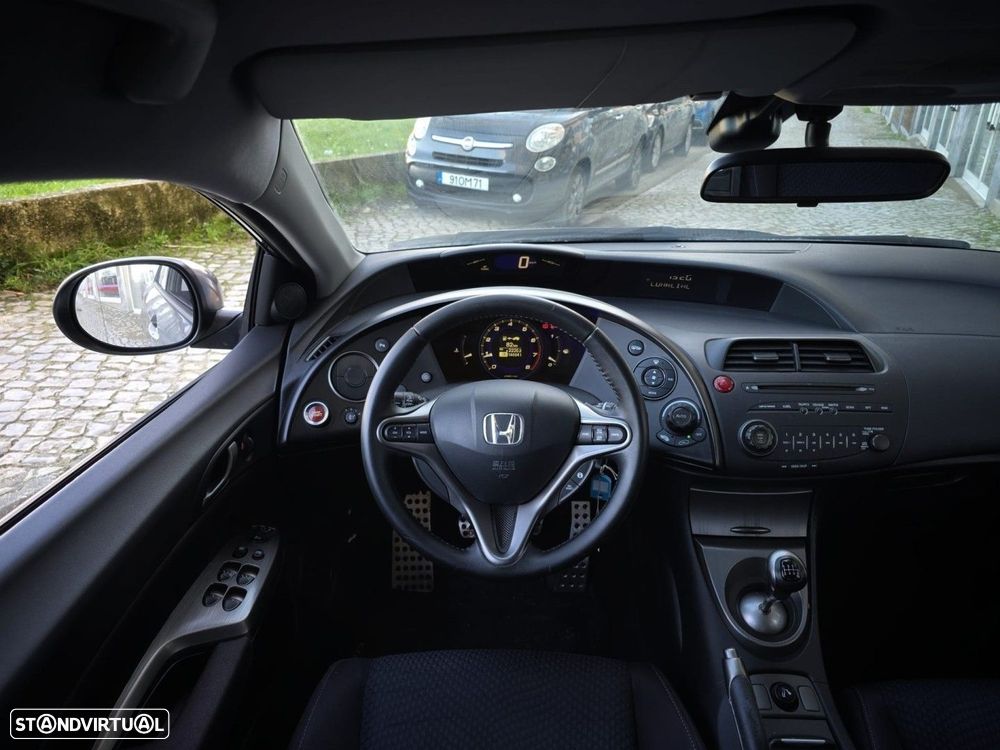 Honda Civic 1.4 i-VTEC Sport - 6