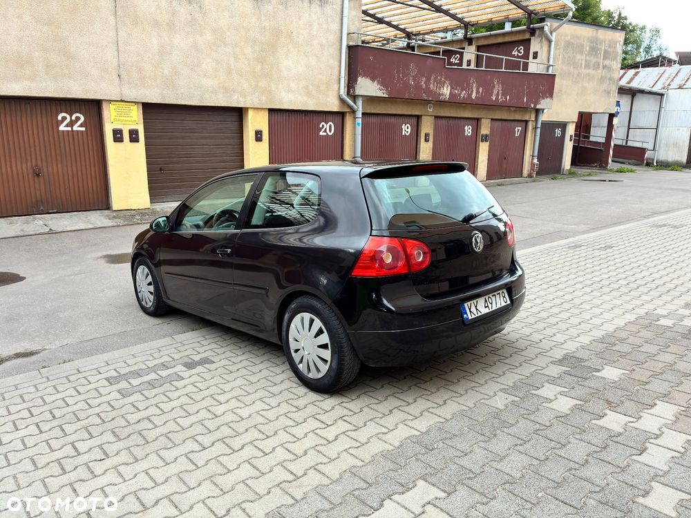 Volkswagen Golf 1.6 FSI Q-Line - 3