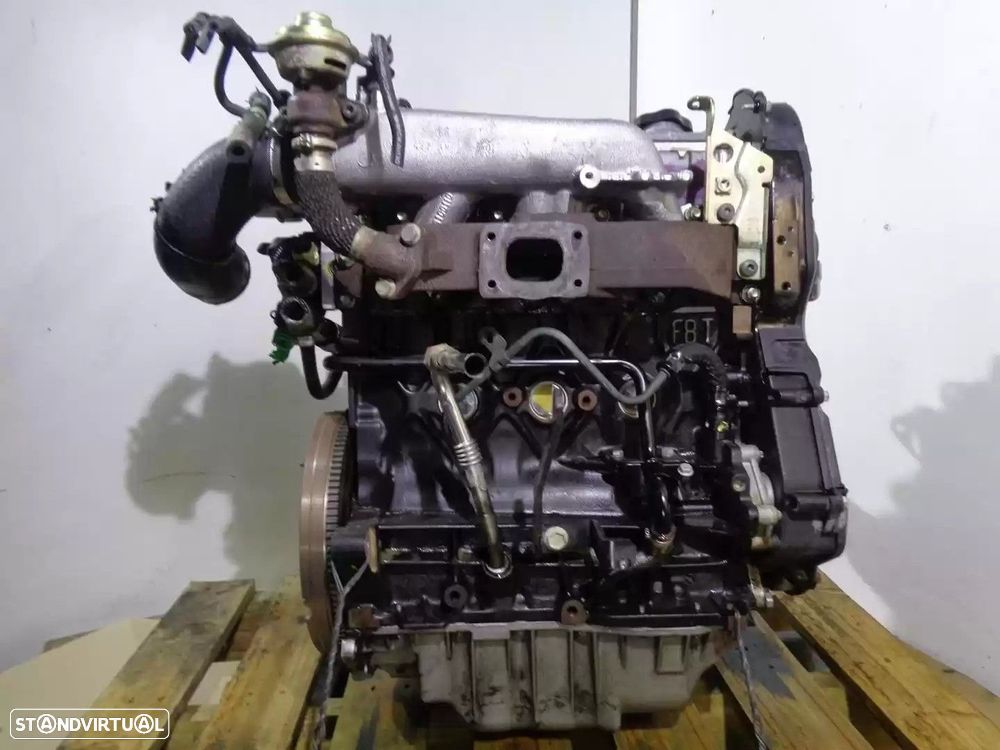 MOTOR COMPLETO MITSUBISHI CARISMA 1997 -F8QTD4192T - 4