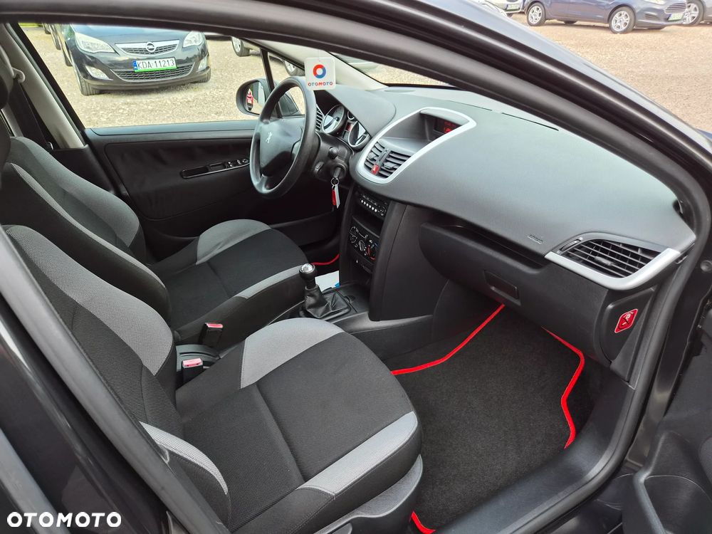 Peugeot 207 - 20