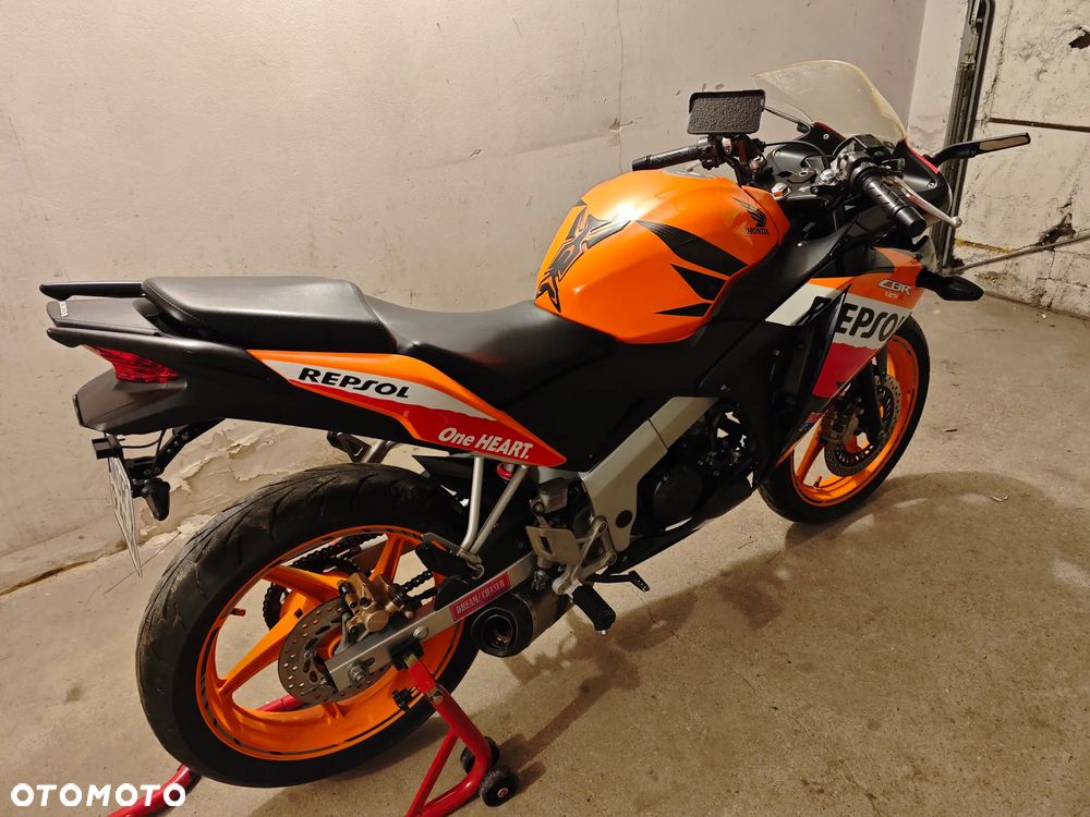 Honda CBR - 3