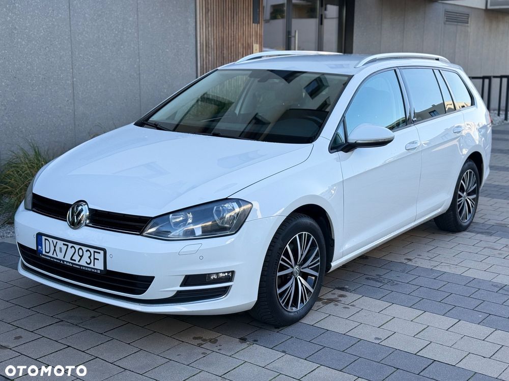 Volkswagen Golf - 6