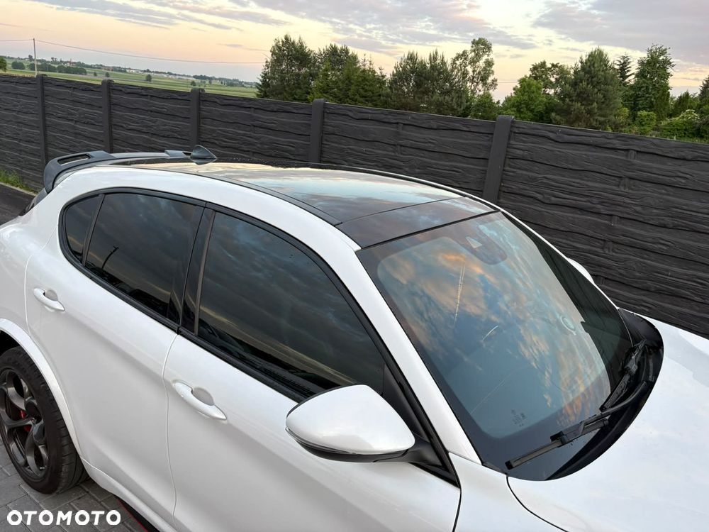 Alfa Romeo Stelvio 2.9 V6 Bi-Turbo Quadrifoglio Q4 - 24