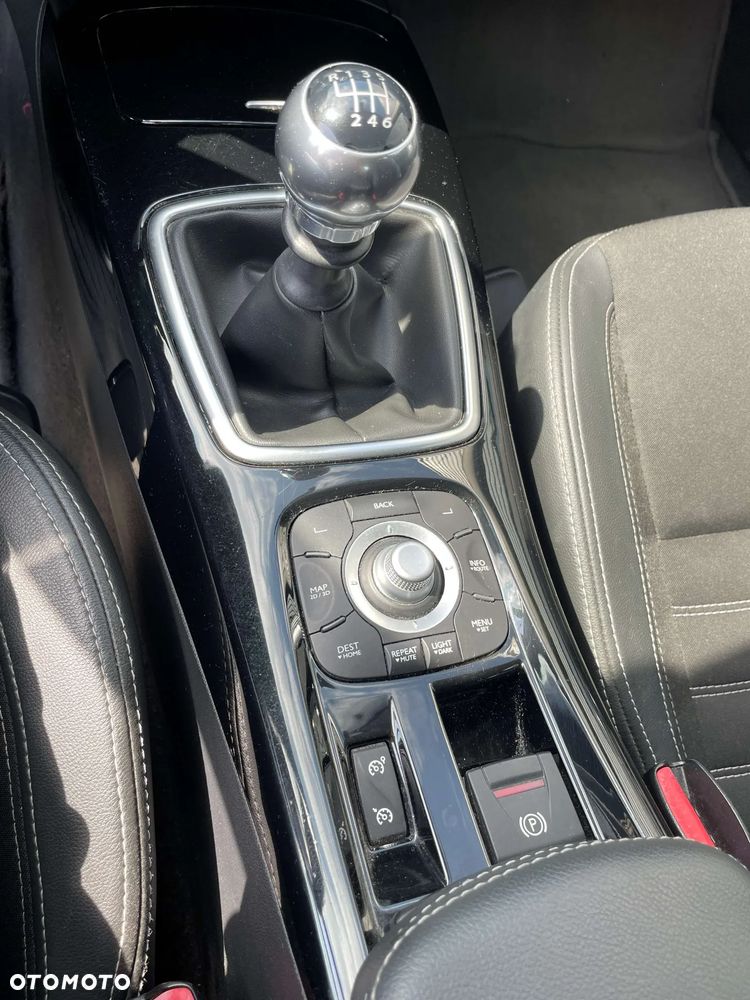 Renault Laguna 2.0 dCi Bose Edition - 12