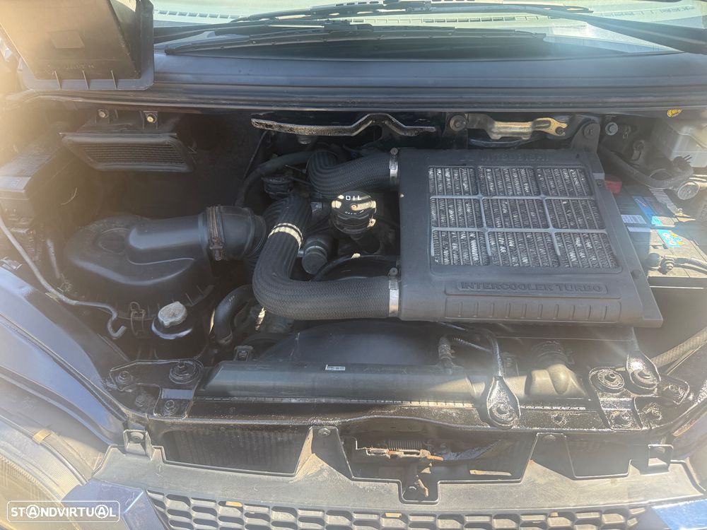 Mitsubishi Space Gear 2.5 TD GLX - 23