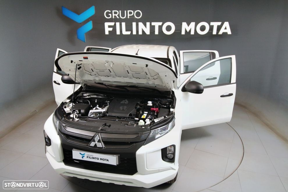 Mitsubishi L200 2.3 DI-D CD Invite 4WD - 11