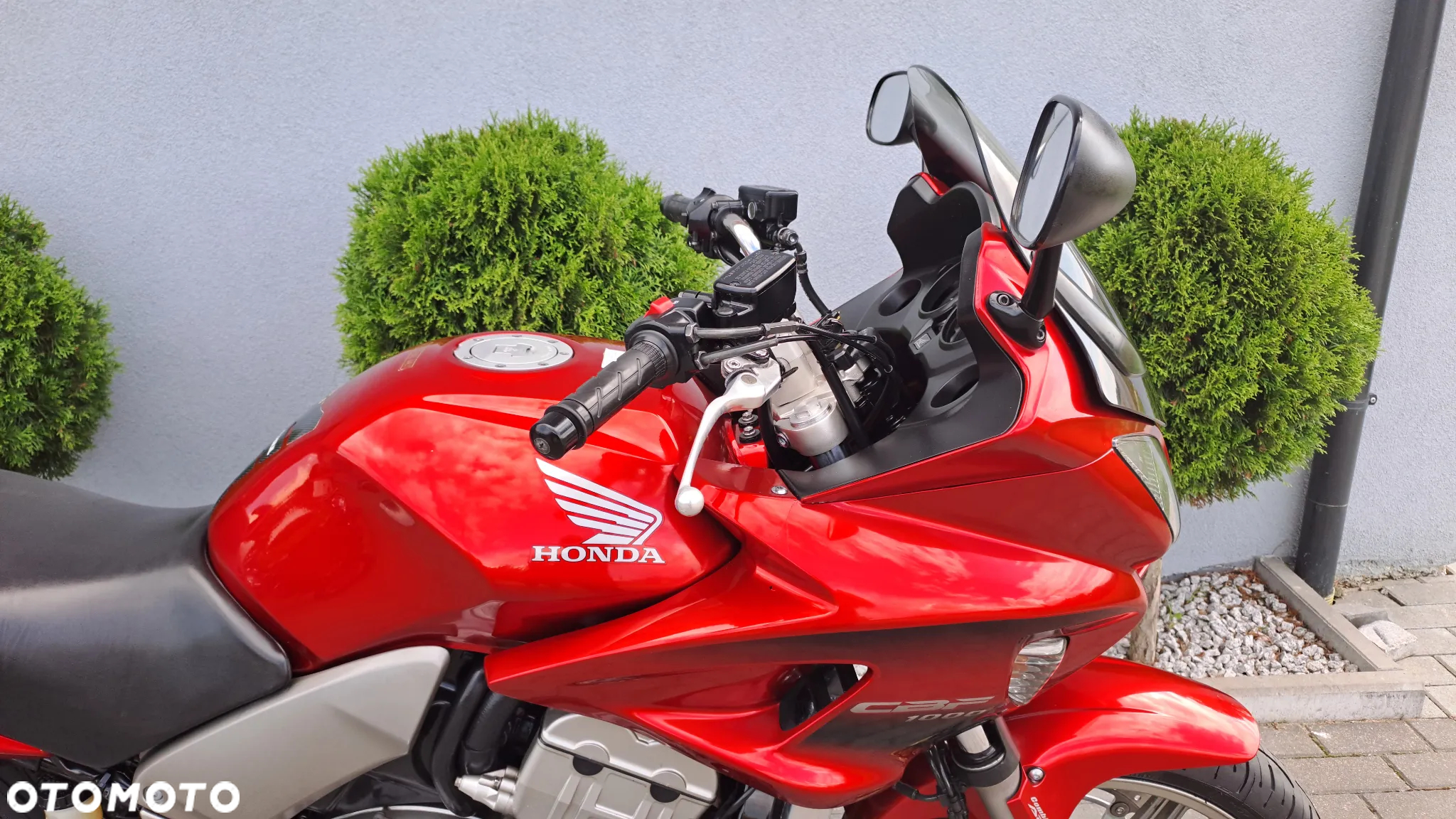 Honda CBF - 16