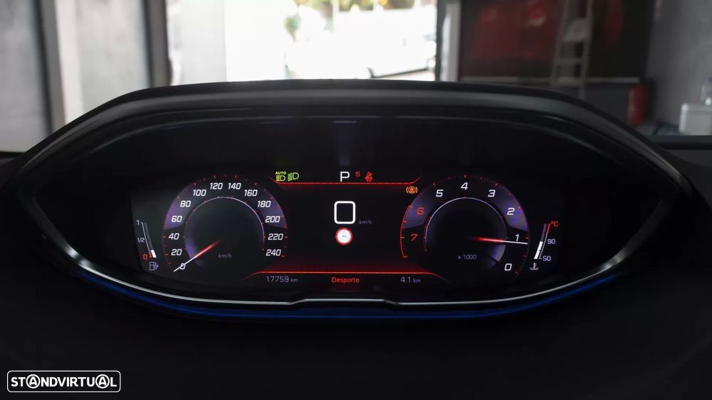 Peugeot 3008 1.2 PureTech Allure EAT8 - 23