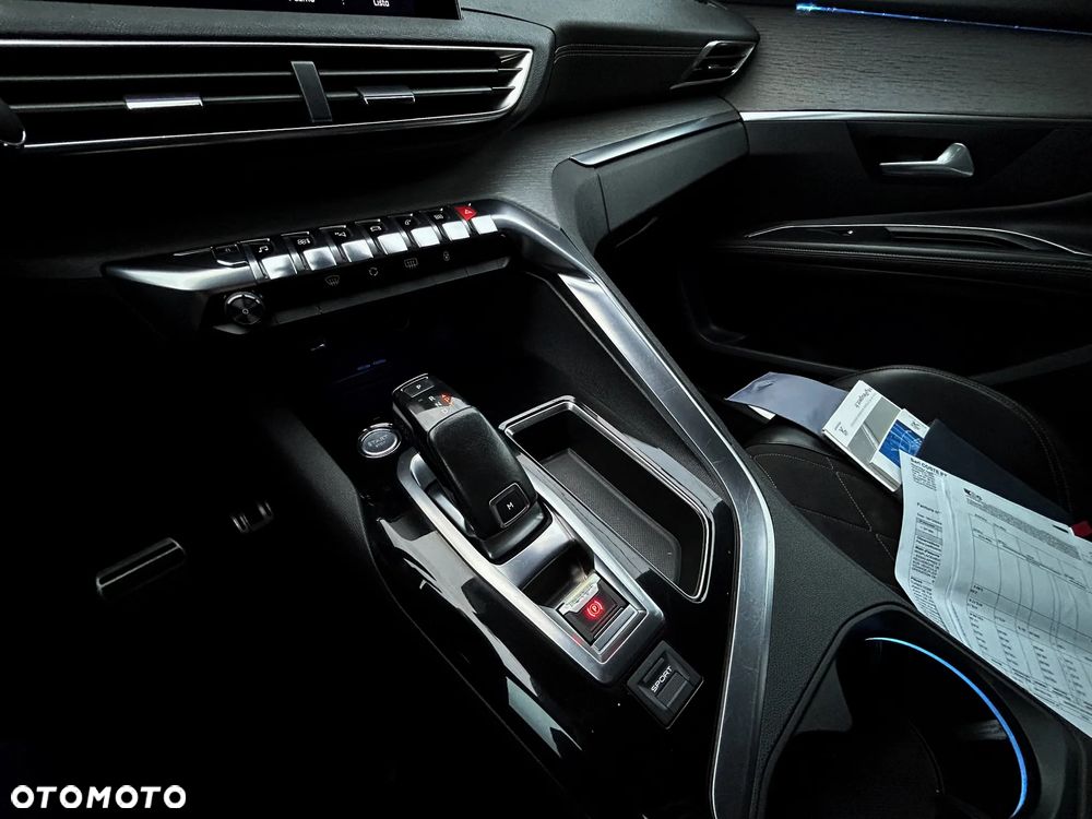 Peugeot 5008 2.0 BlueHDI GT S&S EAT8 - 17