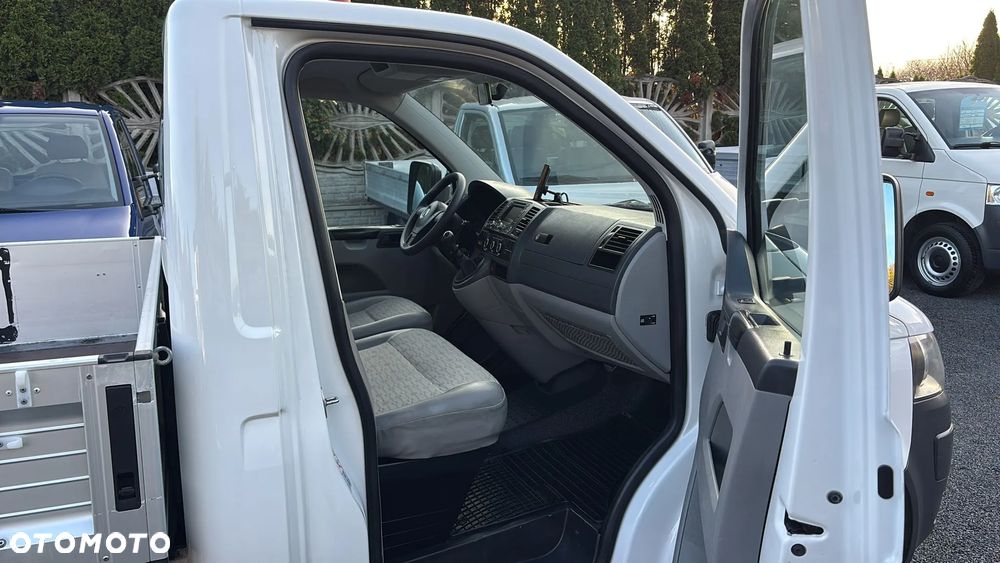 Volkswagen Transporter T5 - 16