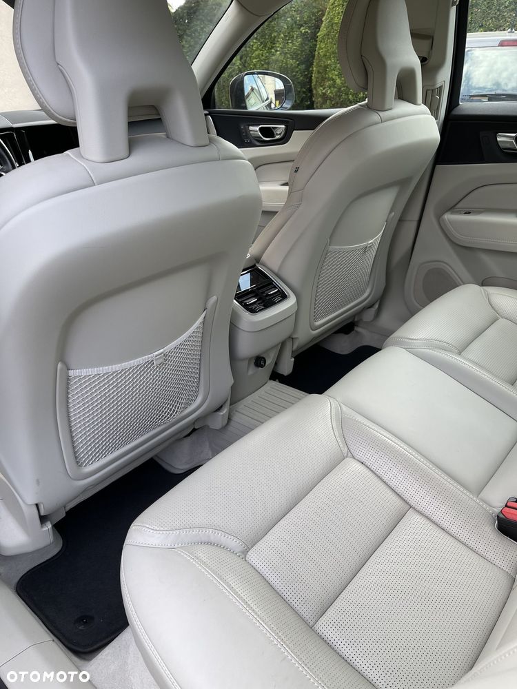 Volvo XC 60 D5 SCR AWD Inscription - 27