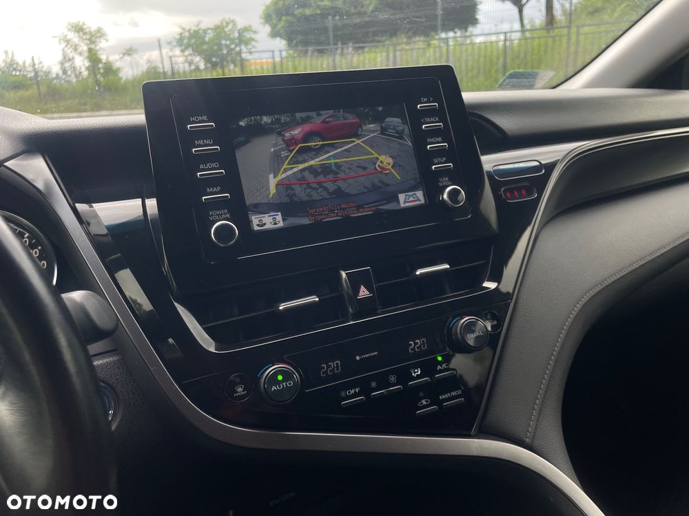 Toyota Camry 2.5 Hybrid Comfort CVT - 32