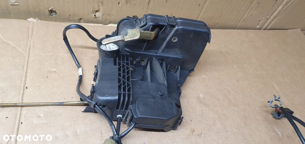 Zamek drzwi lewy przód przedni lewy Mercedes E-Klasa W211 - 7