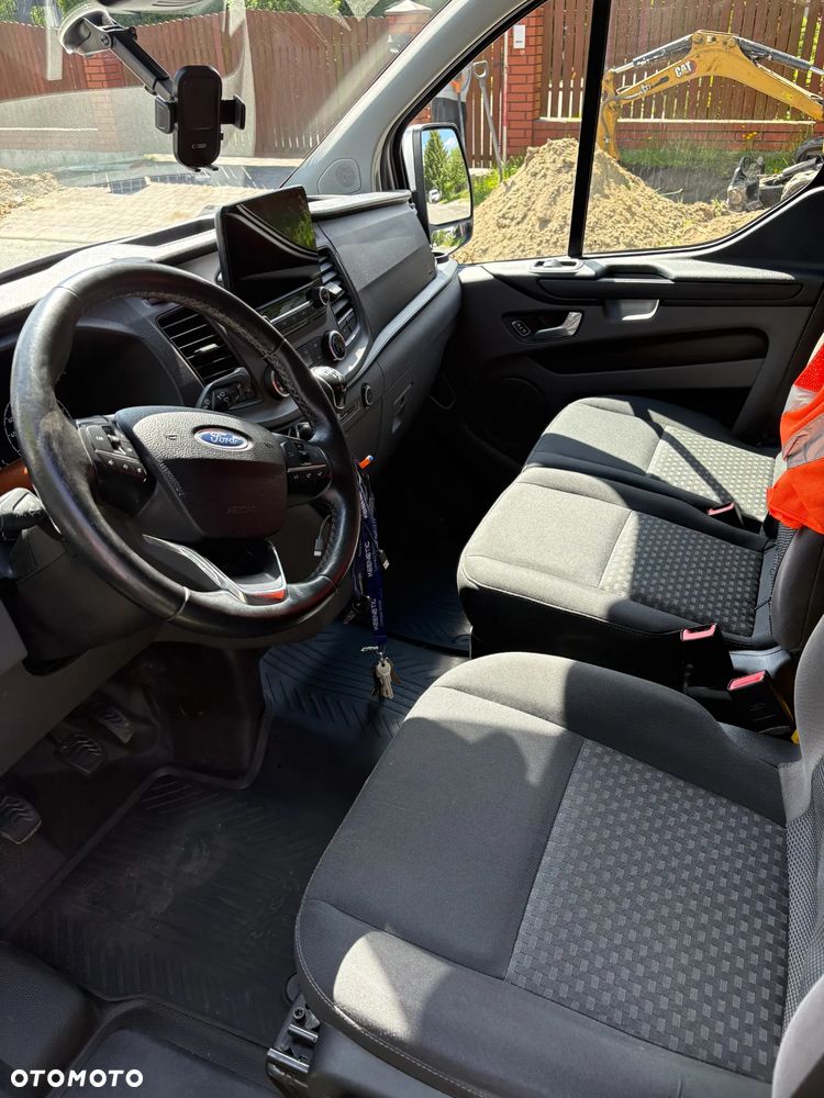 Ford Transit Custom - 11