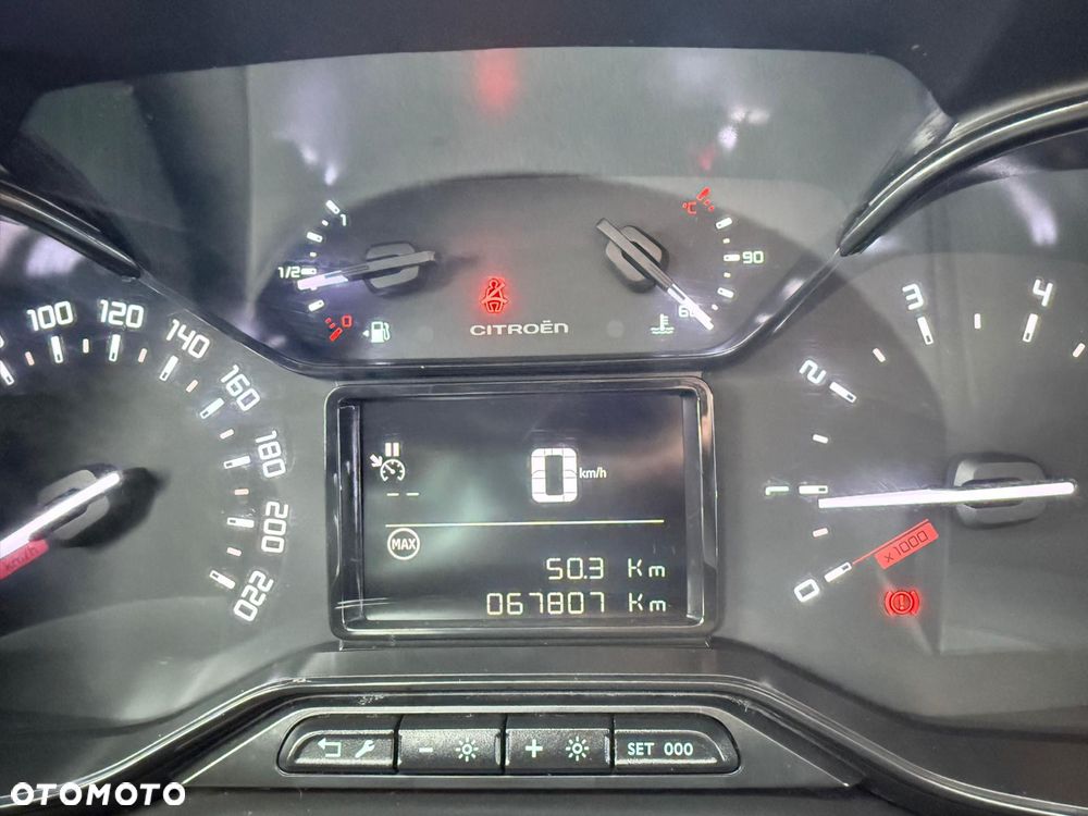 Citroën C3 Aircross 1.5 BlueHDi Feel S&S - 22