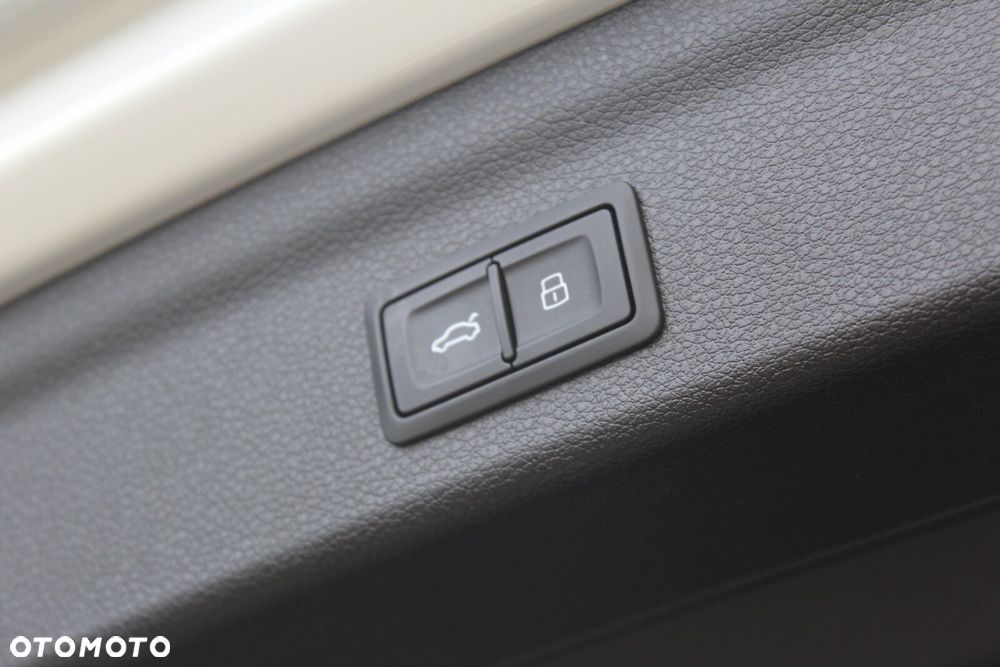 Audi Q3 40 TFSI Quattro S-Line S tronic - 24