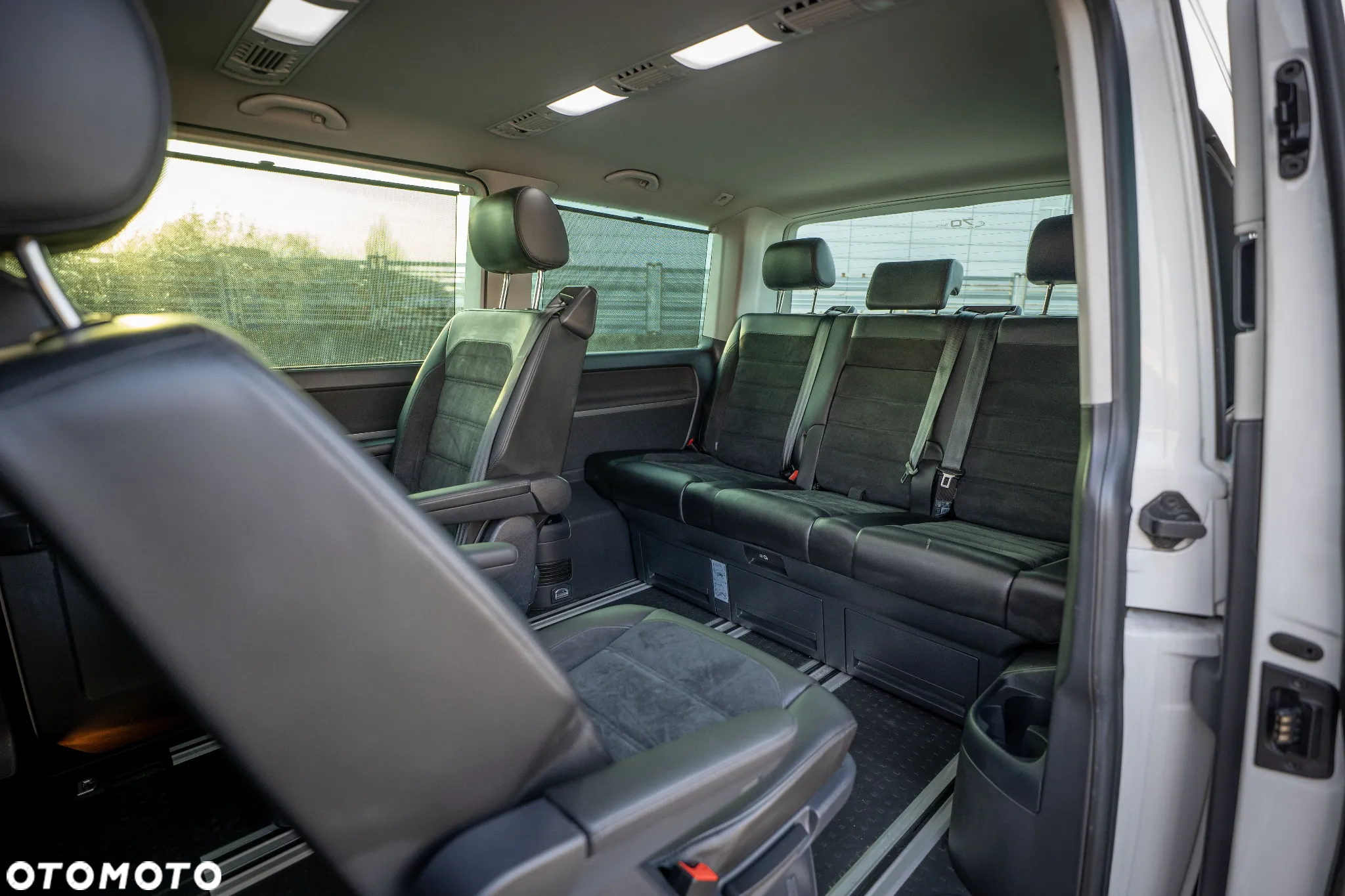 Volkswagen Multivan 2.0 BiTDI L1 Highline DSG - 22