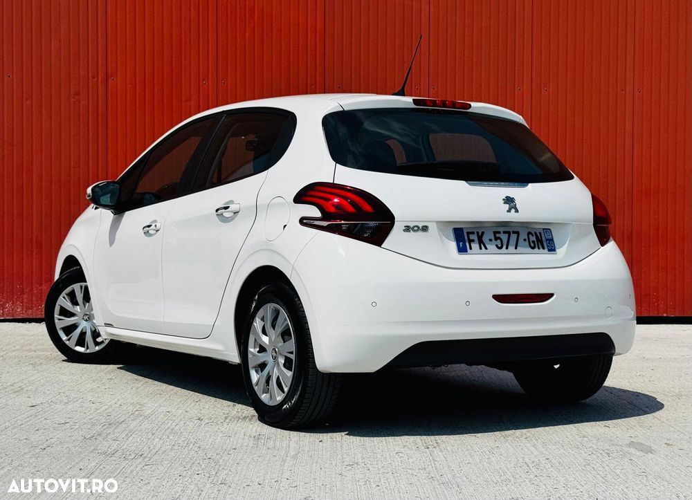 Peugeot 208 PureTech 82 Start & Stop Allure - 14
