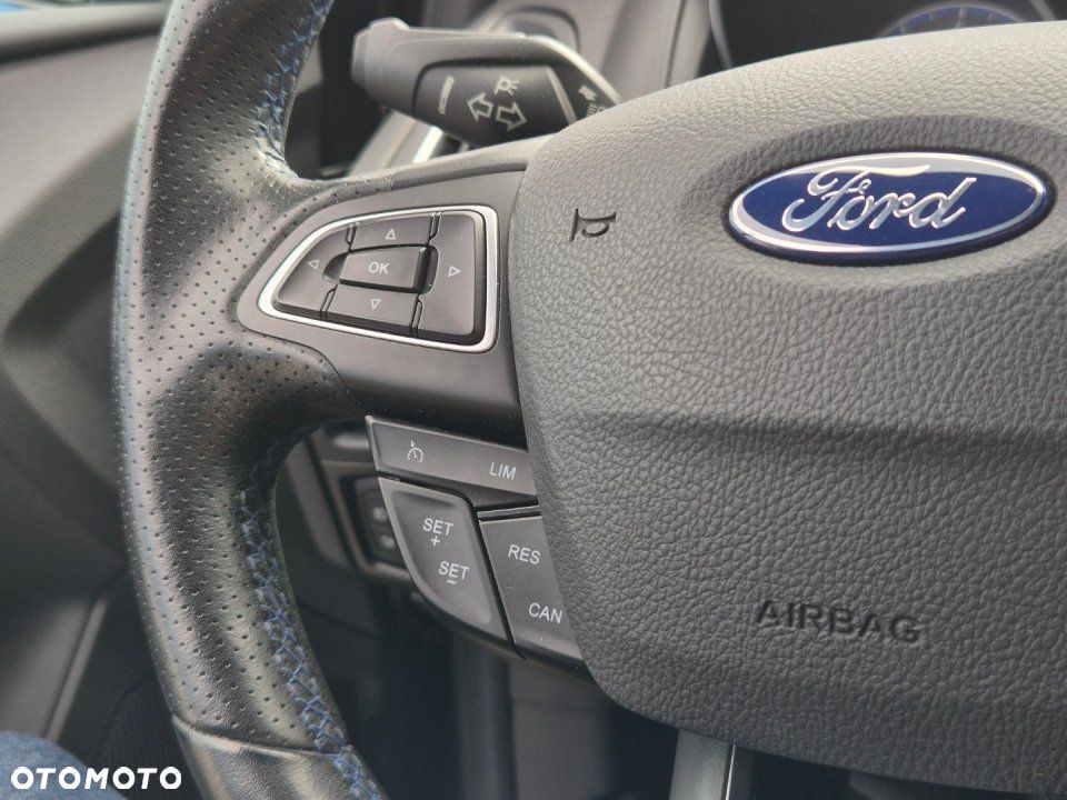 Ford Focus - 22