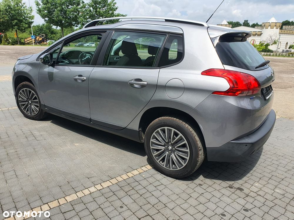 Peugeot 2008 1.2 Pure Tech Active - 4