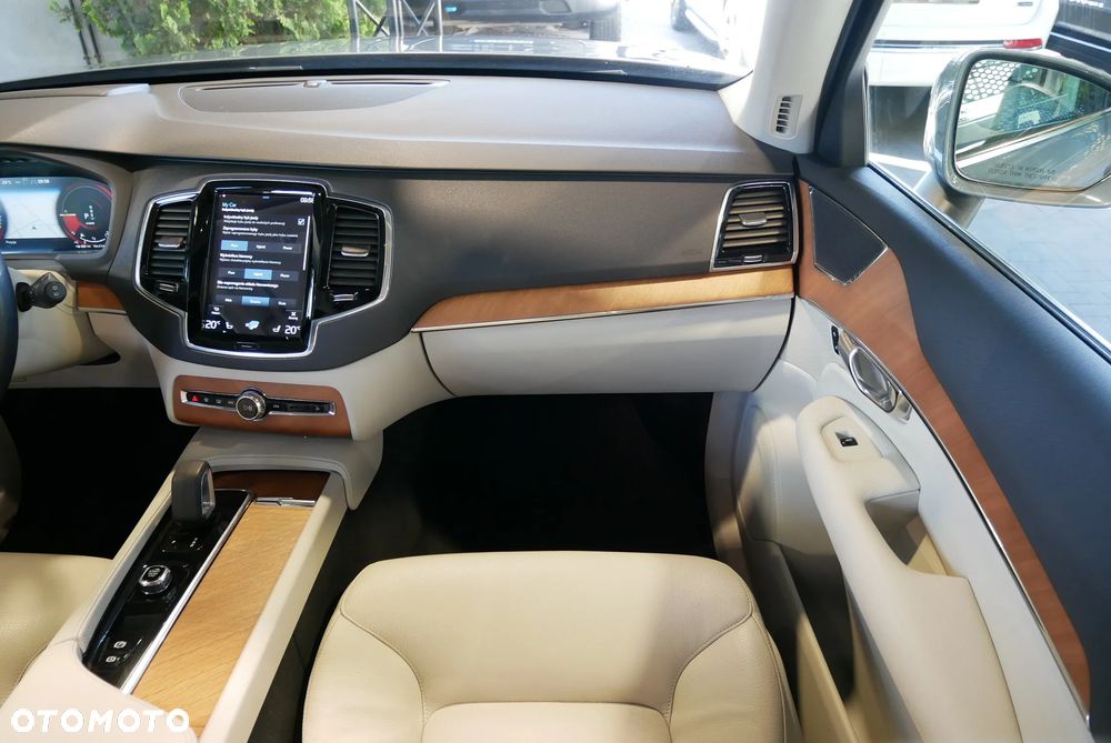 Volvo XC 90 T8 AWD Plug-In Hybrid Inscription 6os - 16