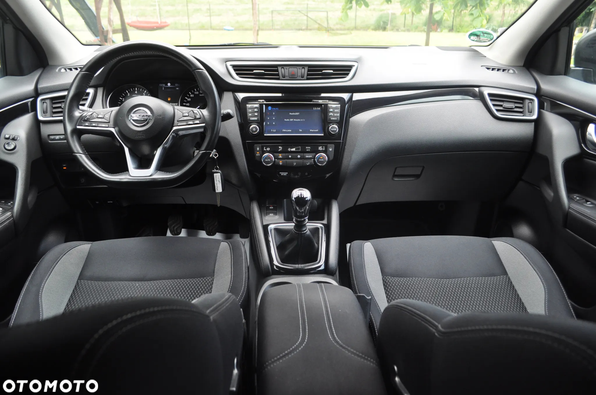 Nissan Qashqai 1.6 DIG-T N-Connecta - 32