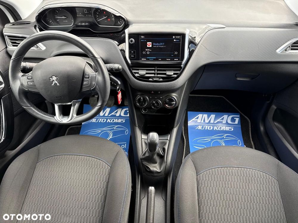 Peugeot 208 PureTech 82 Start & Stop Style - 19