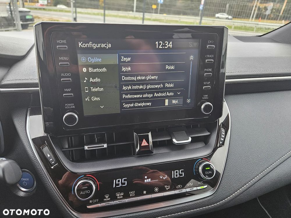 Toyota Corolla 2.0 Hybrid Selection - 16